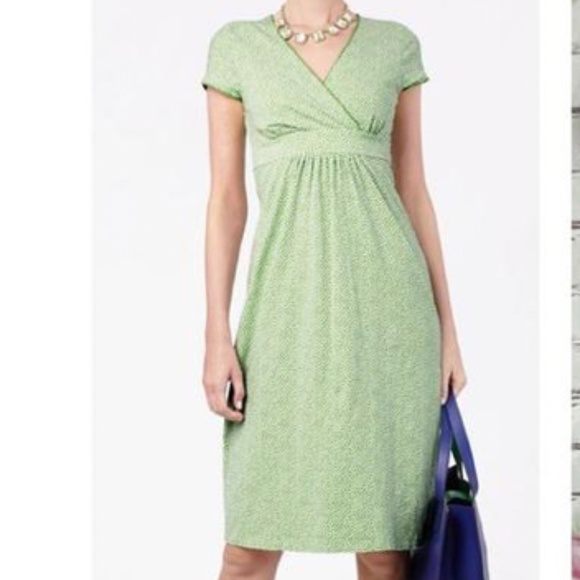 Boden Dresses & Skirts - Boden Green Dotted Jersey Cap Sleeve V Neck Casual Dress
